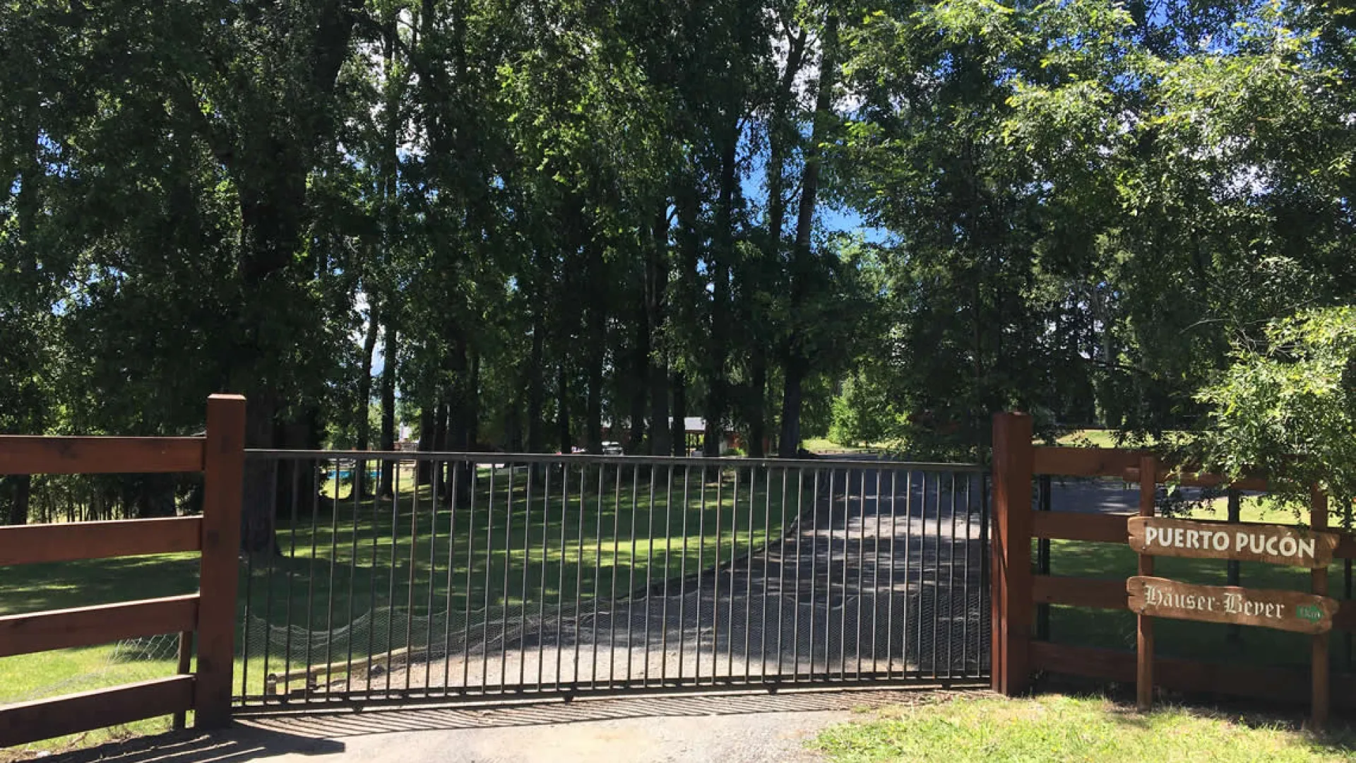 Casa en Parcela con Piscina y segunda Casa