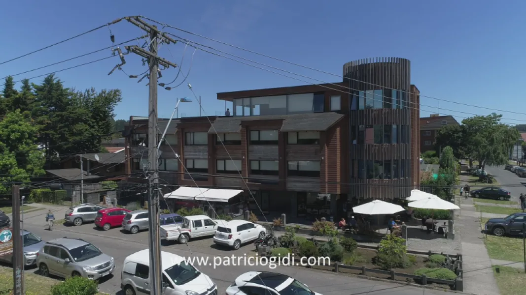 Hotel en Villarrica con Locales Comerciales